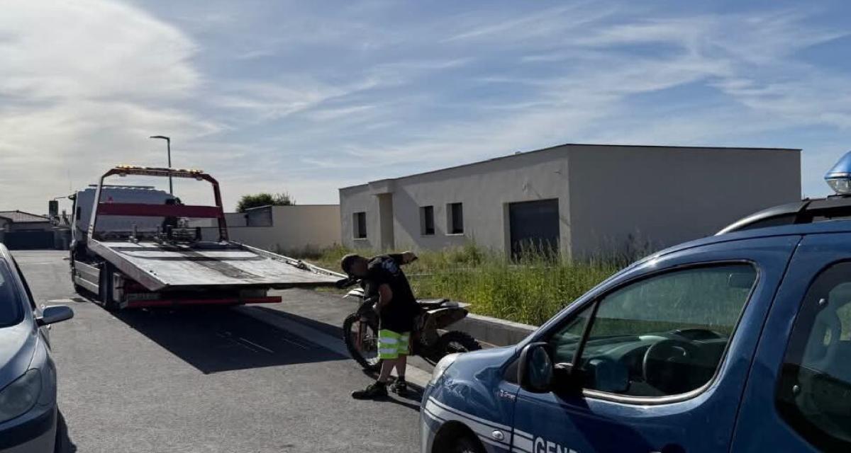 Il prend la fuite à moto devant les gendarmes, fonce sur des passants : sa KTM finit détruite, son permis suspendu