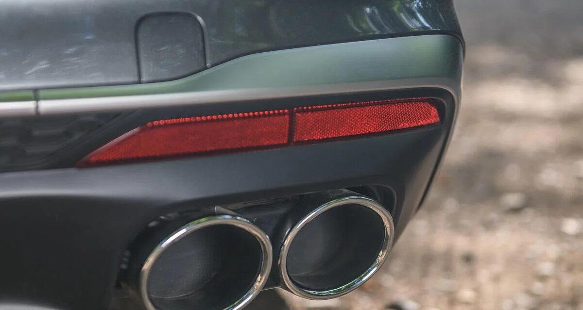 Ce détail chromé sur votre voiture moderne ? Un pur mensonge de design