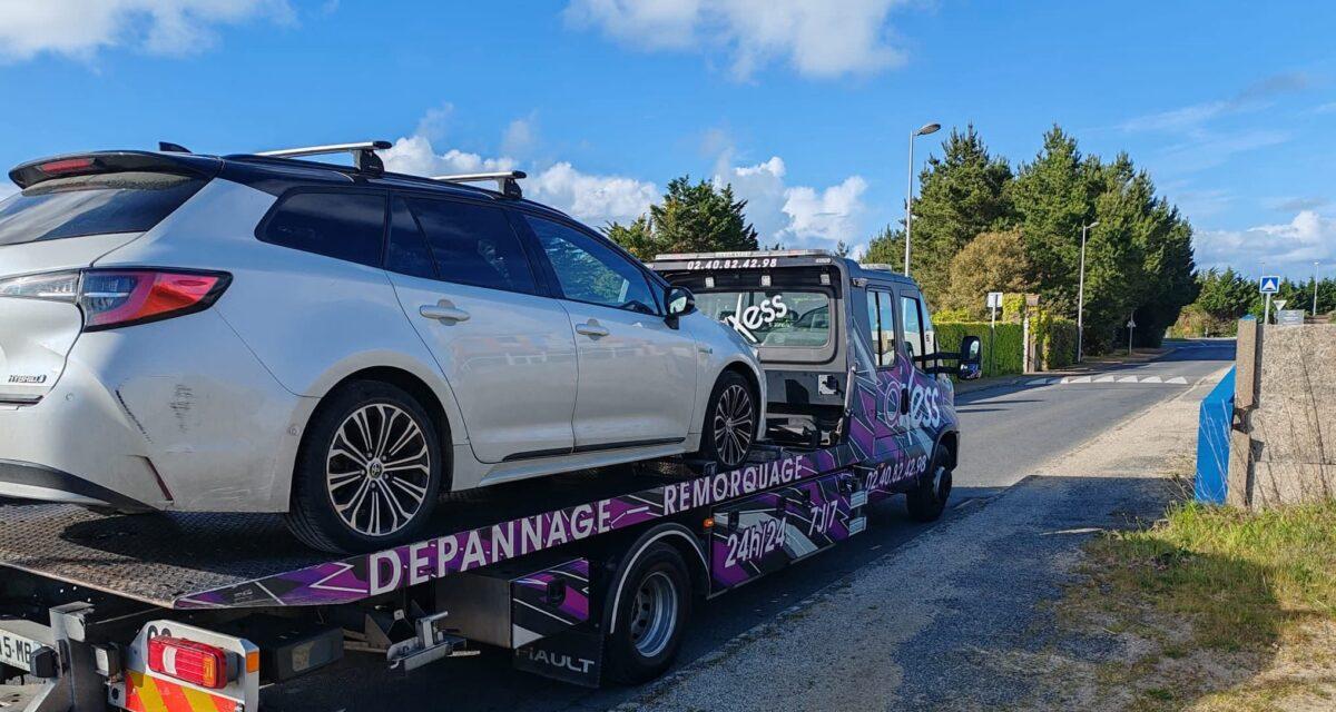 Suivie en voiture avec ses trois enfants, elle trouve refuge devant un commissariat pour échapper à un automobiliste