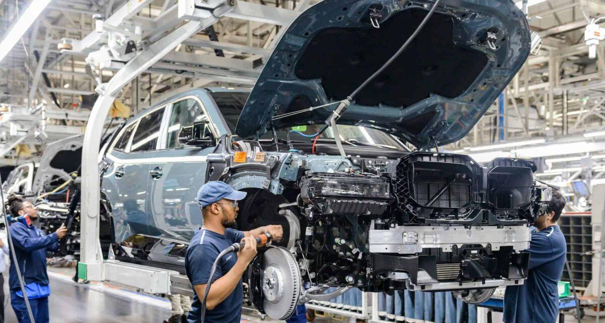 Après Volkswagen et Mercedes, c'est au tour de BMW de sabrer dans ses effectifs