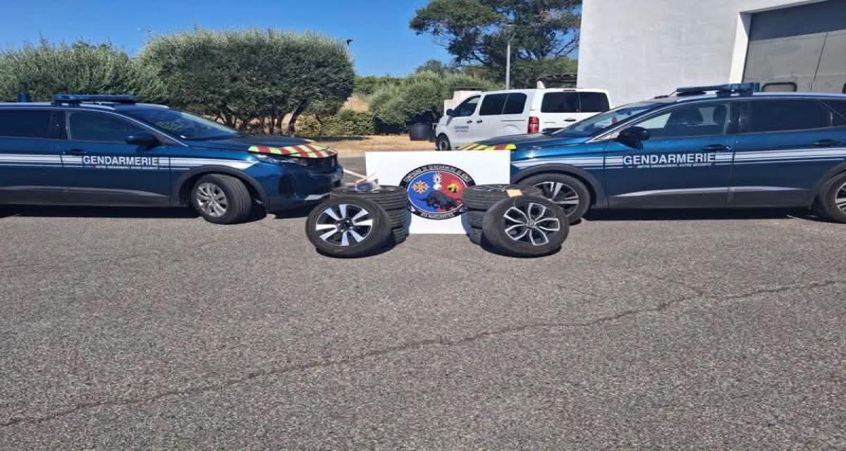 Leur attitude intrigue les gendarmes : deux hommes arrêtés avec 8 roues volées cachées dans leur voiture