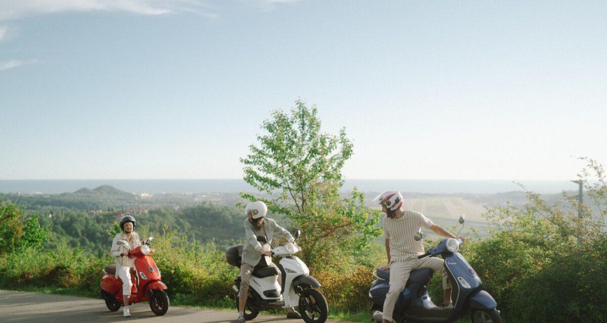 Agacé par le bruit de leurs scooters, il prend sa voiture pour traquer des ados, lance un parpaing et brandit un pistolet : un excès de colère qui lui offre 2 ans de prison