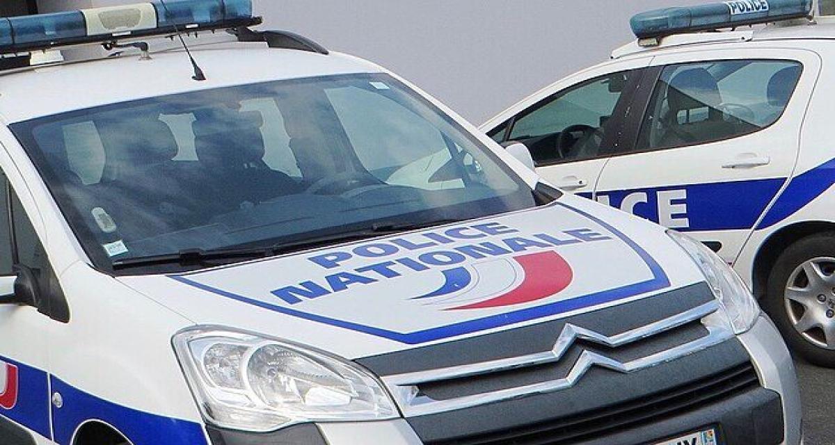 Il refuse de s'arrêter à 2h30 du matin, percute des policiers et jette sa drogue en fuyant : 5 blessés, 2 suspects arrêtés