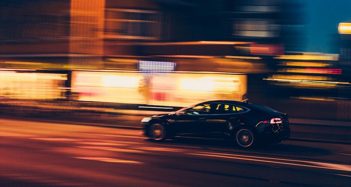 « Un passe-droit pour la bonne cause » : dans ce pays européen, les voitures électriques sont autorisées à rouler plus vite sur l'autoroute