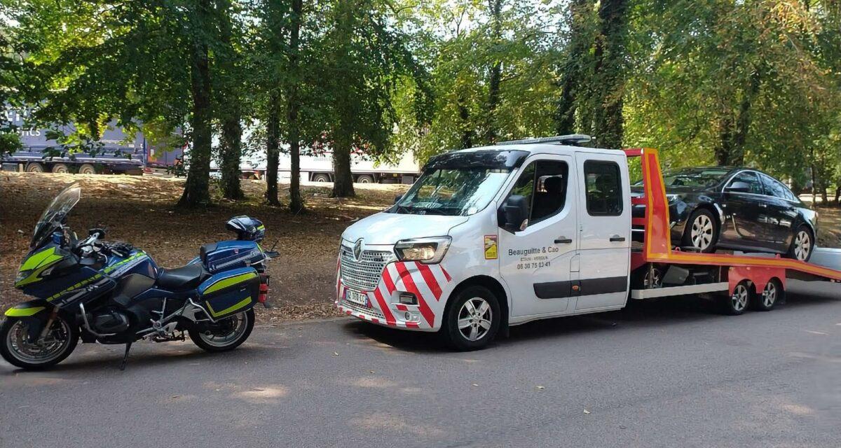 183 km/h au lieu de 110, sans contrôle technique ni plaque valide : ce jeune conducteur pensait faire la course... les gendarmes avaient d'autres plans pour lui