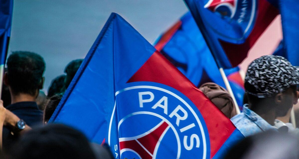 Une star du PSG au volant d'une voiture inattendue : la scène hilarante fait le tour de la Toile ! (vidéo)