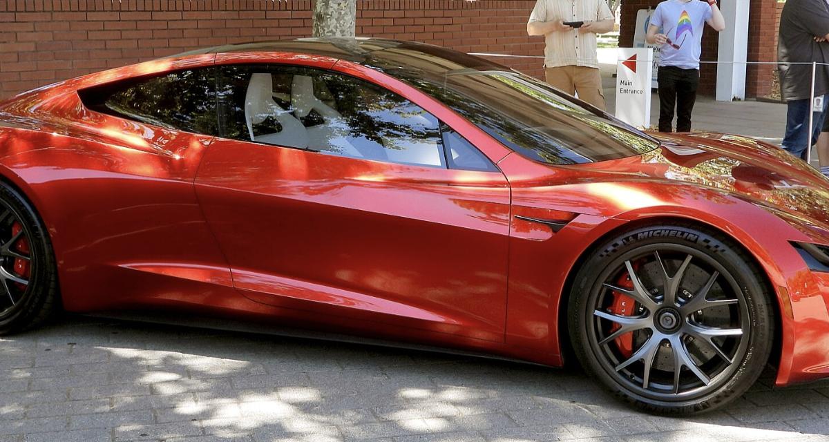 Tesla demande 50 000 dollars pour réserver un Roadster qui n'a même pas encore été dévoilé