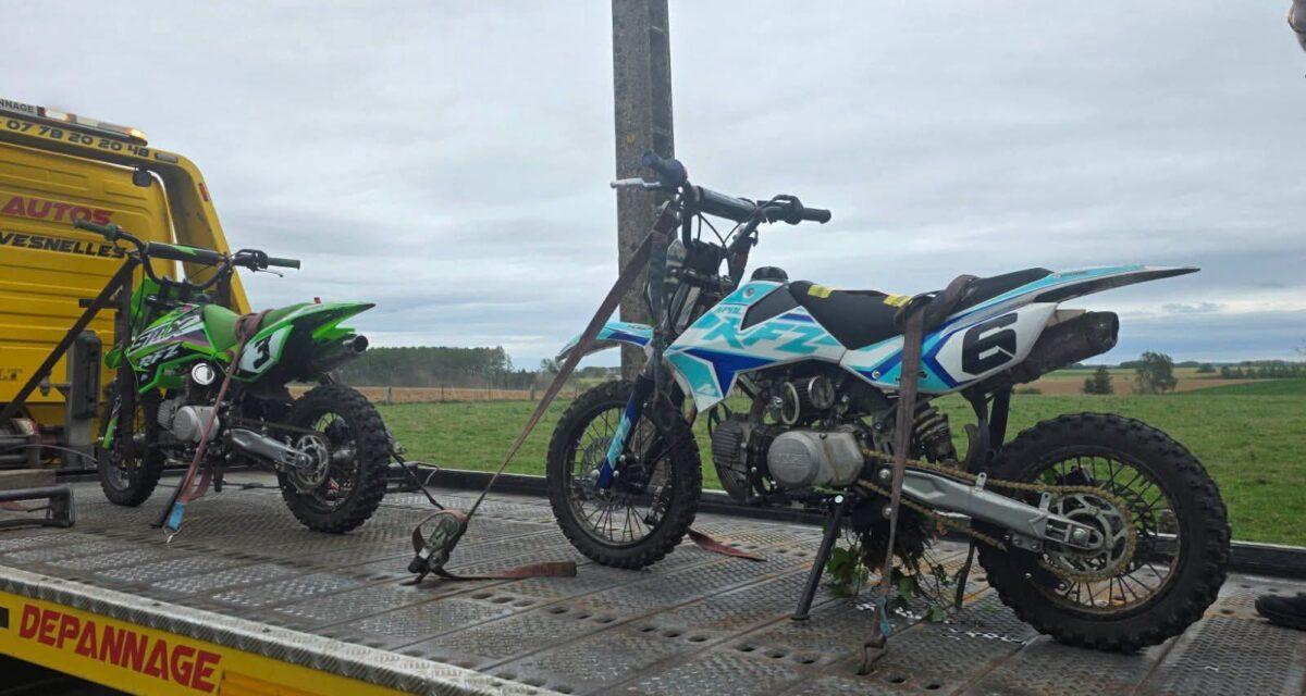 Ils roulent en motos de cross non homologué sur la voie publique, aperçoivent les gendarmes et accélèrent : mauvaise idée