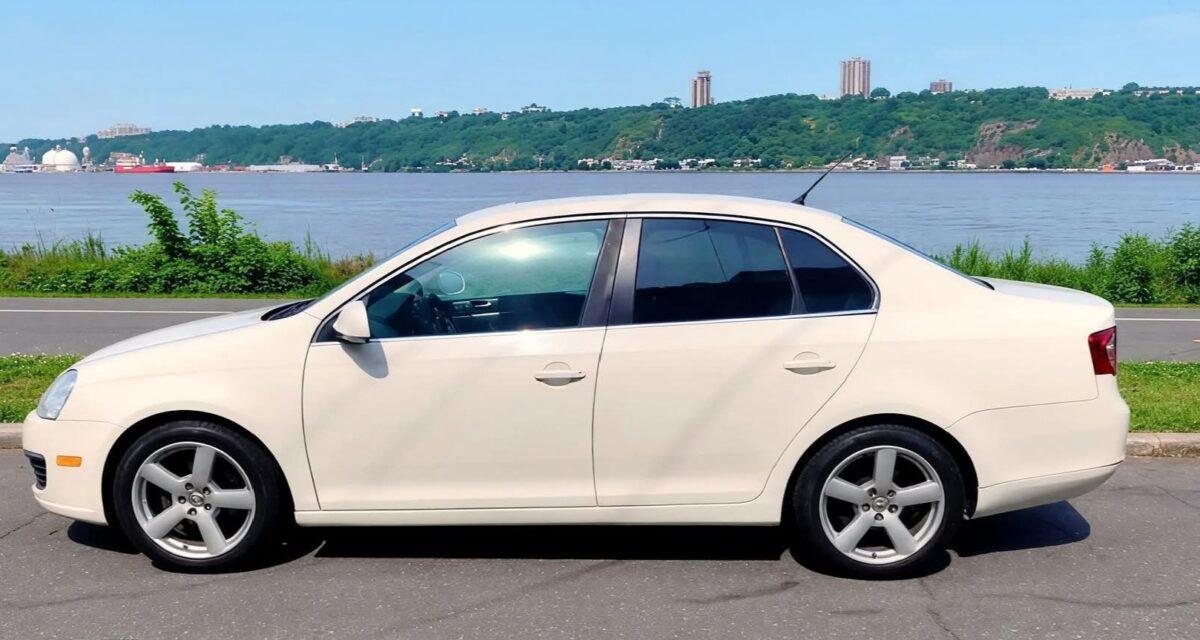 Elle a avalé 900 000 km, -25°C et des tonnes de sel : cette Volkswagen Jetta 1.9 TDI est officiellement immortelle