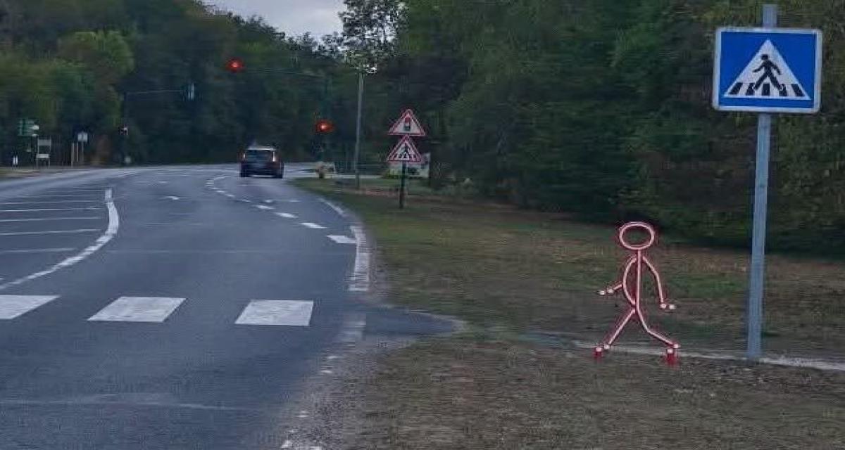 Des figurines rouges sur le bitume pour protéger les piétons : l'idée originale de cette ville pour attirer l'attention des automobilistes