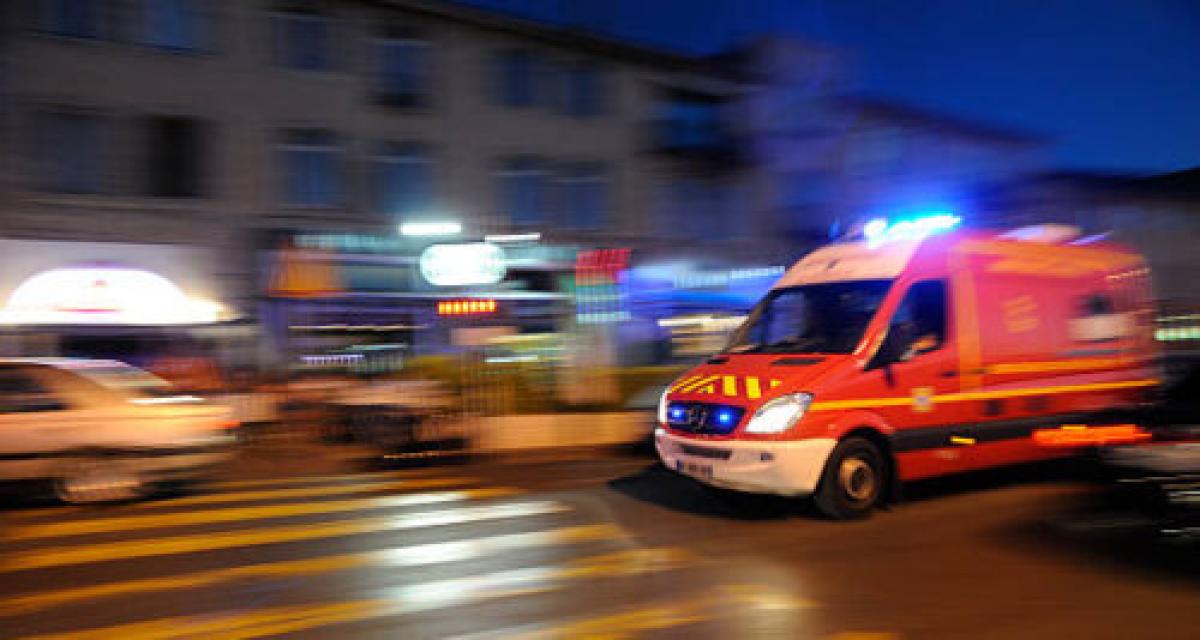 Âgée de 17 ans avec son permis en poche, elle fait une sortie de route, chute de plusieurs mètres avant d'atterrir sur des rails